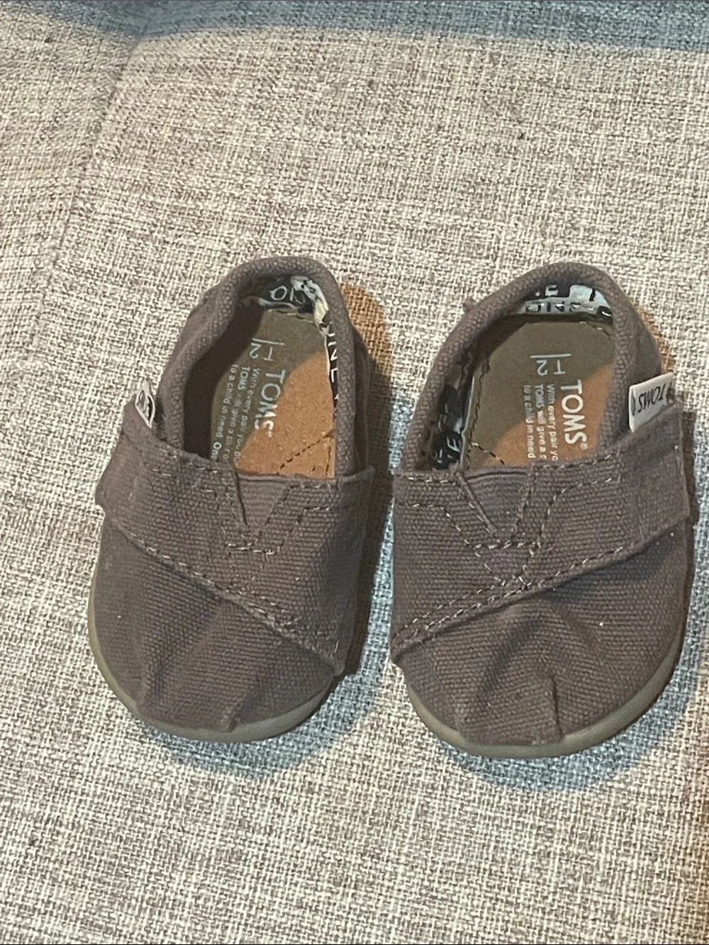 TOMS Classic Ash Canvas Crib Shoes Baby Infant Gray Slip-On Size 2T